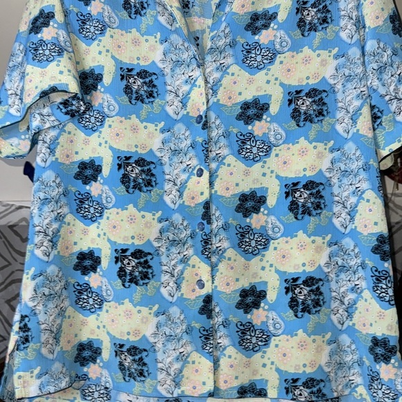 DonnKenny-Vintage Women’s Blue Floral Sleeve Button Down Shirt Size Large - Picture 9 of 12
